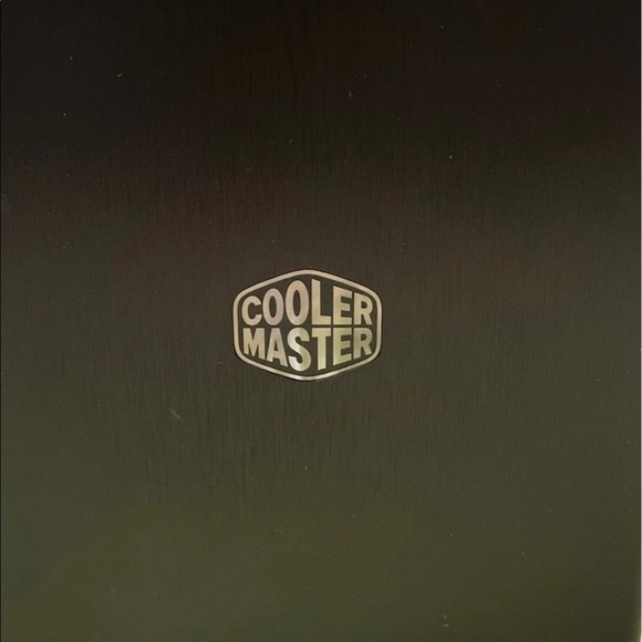 Cooler Master computer tower case - Picture 6 of 8